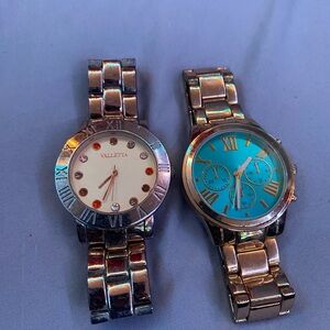 Wrist watch
Duo comes together